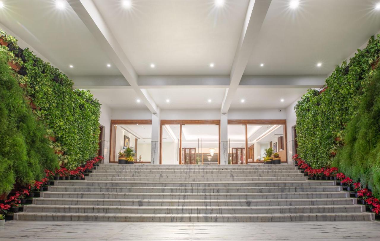 The Lalita Grand Mathura- Vrindavan Exterior foto