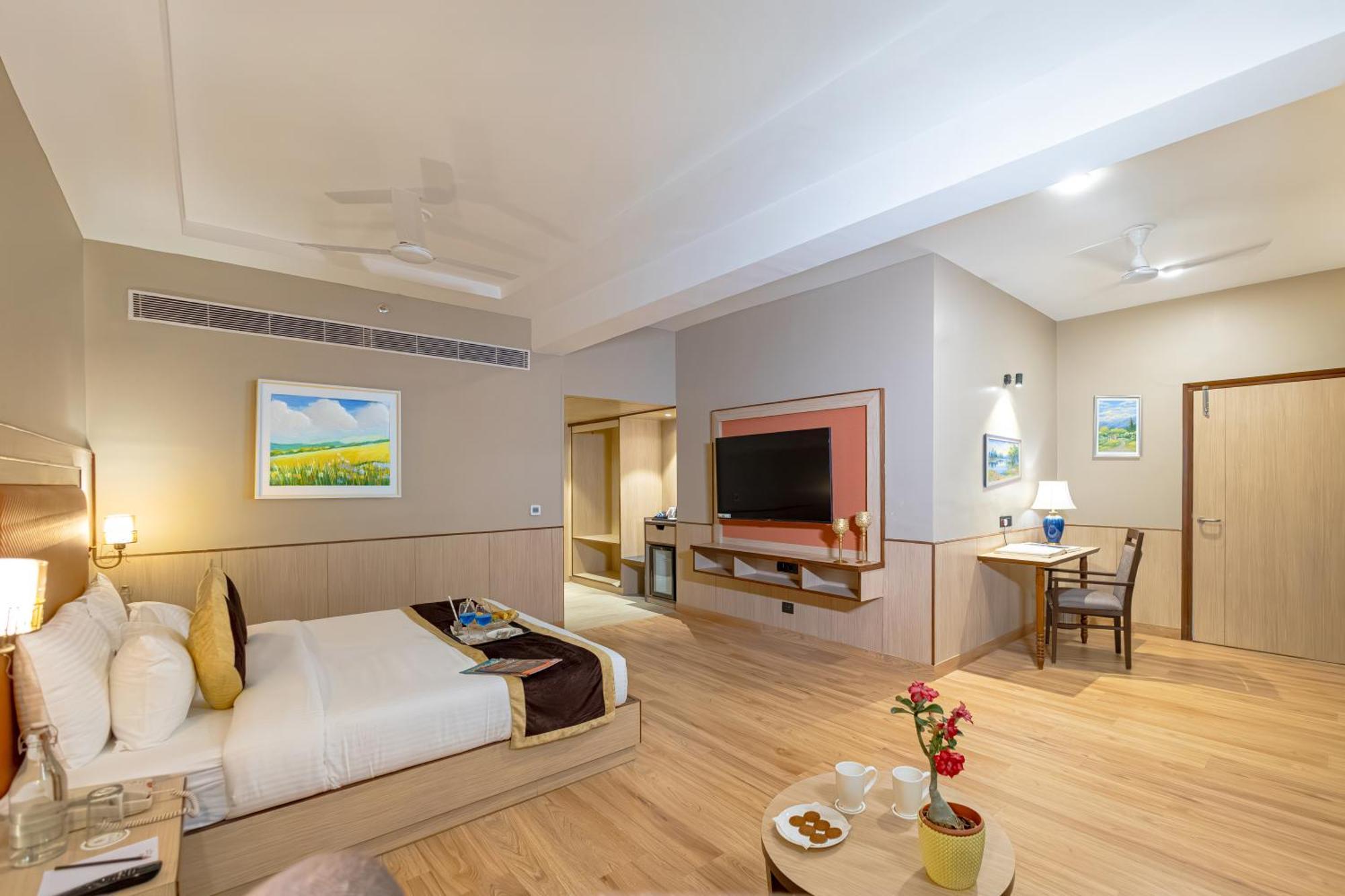 The Lalita Grand Mathura- Vrindavan Exterior foto